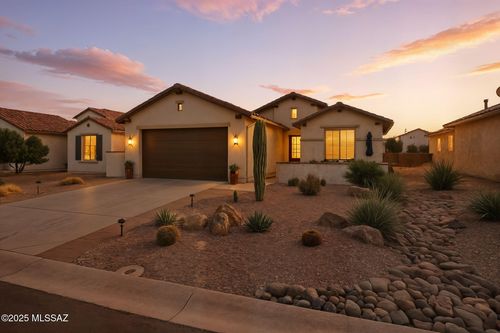 1930 N Agarita Way, Green Valley, AZ, 85614-0026 | Card Image