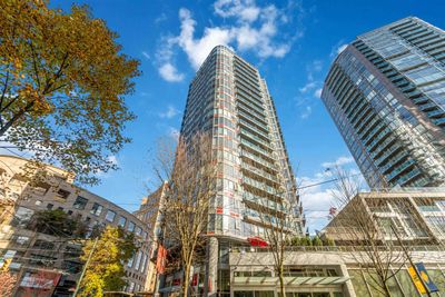 810 - 788 Hamilton St, Condo with 1 bedrooms, 1 bathrooms and 1 parking in Vancouver BC | Image 2