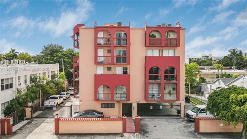 apt-41-420 Nw 12th Ave, Miami, FL, 33128-1067 | Card Image