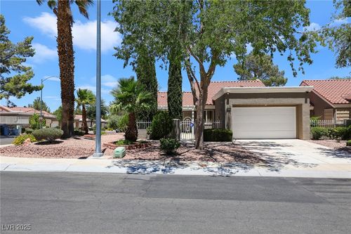 8560 Desert Holly Dr, Las Vegas, NV, 89134-8849 | Card Image