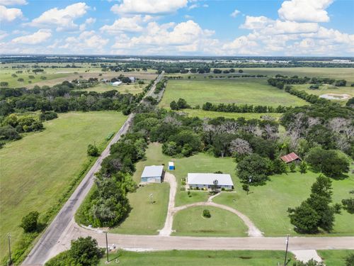 123 Lone Creek Dr, West, TX, 76691-2223 | Card Image