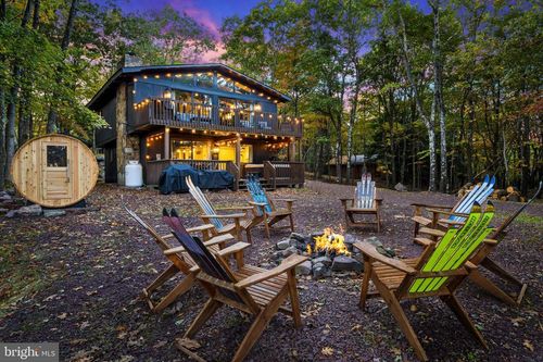 79 Skye Dr, Lake Harmony, PA, 18624-2308 | Card Image