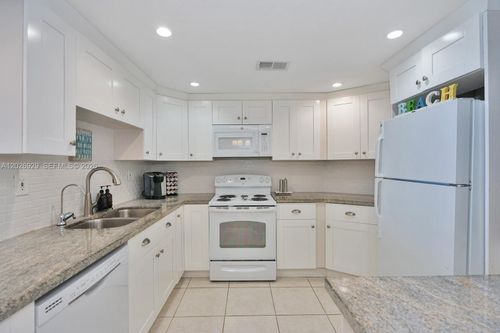1216-3725 S Ocean Dr, Hollywood, FL, 33019-2911 | Card Image
