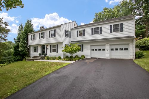 220 Halliwell Dr, Stamford, CT, 06902-2016 | Card Image
