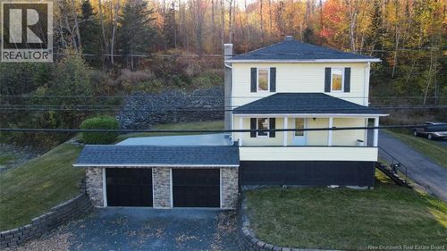 584 Canada Rd, Edmundston, NB, E3V1W4 | Card Image