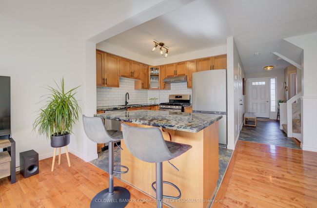 12 Gage St, House attached with 3 bedrooms, 2 bathrooms and 1 parking in Grimsby ON | Image 17