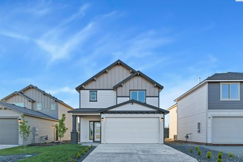 10538 W Clearwater Ave, Kennewick, WA, 99336-8613 | Card Image