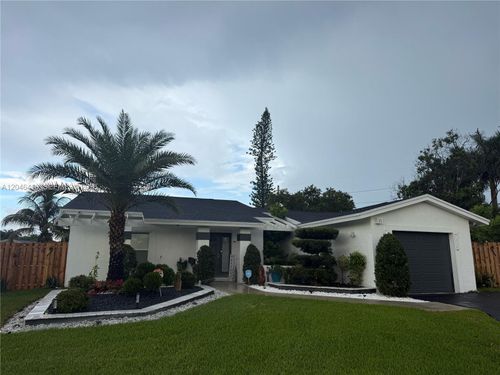 16736 Sw 5th Way, Weston, FL, 33326-1545 | Card Image
