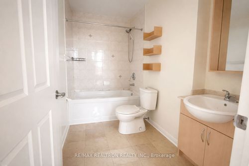 1102-18 Holmes Ave, North York, ON, M2N0E1 | Card Image