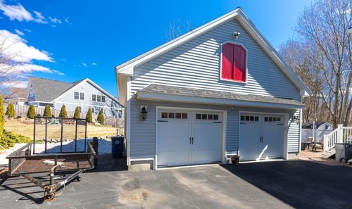 165 Cutts Street, Portsmouth, NH, 03801 | Card Image