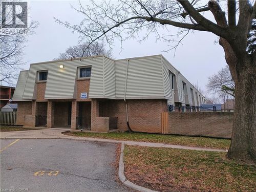 156-17 Old Pine Trail, St. Catharines, ON, L2M6P9 | Card Image