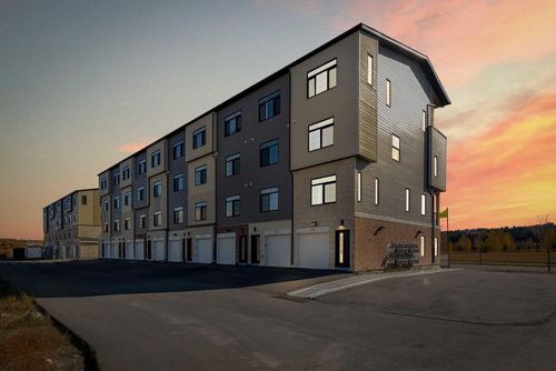 111-156 Park St, Cochrane, AB, T4C3H3 | Card Image