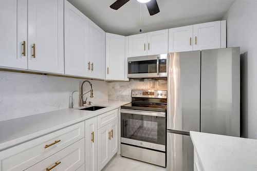 326 Camden N, West Palm Beach, FL, 33417-2045 | Card Image