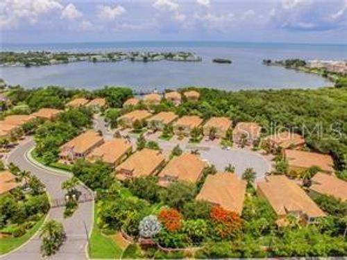 130 Banyan Bay Dr, St. Petersburg, FL, 33705-4764 | Card Image