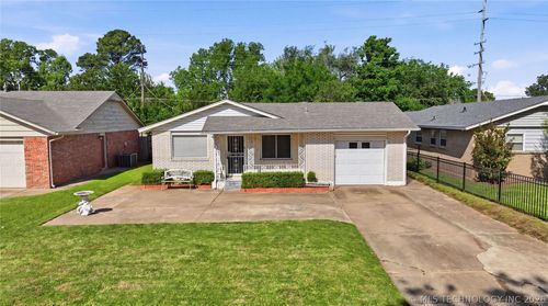 2324 Nogales Ave, Tulsa, OK, 74107-2844 | Card Image