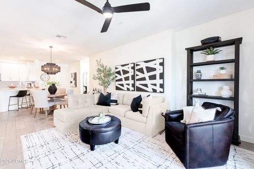 325-2511 W Queen Creek Rd, Chandler, AZ, 85248-0140 | Card Image