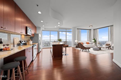 unit-2406-301 Fayetteville St, Raleigh, NC, 27601-2175 | Card Image