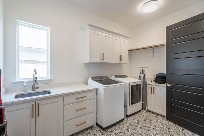 6300 Sister Crk, House other with 4 bedrooms, 5 bathrooms and 4 parking in Midland TX | Image 48