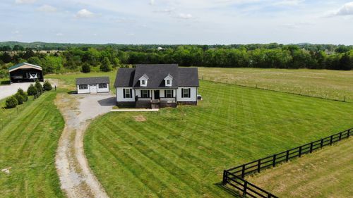 3156 Beasley Rd, Chapel Hill, TN, 37034-2409 | Card Image