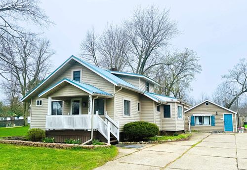 10201 N Clio Rd, Clio, MI, 48420-1968 | Card Image