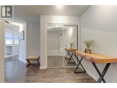 203 - 575 Doyle Ave, Condo with 2 bedrooms, 2 bathrooms and 1 parking in Kelowna BC | Image 3