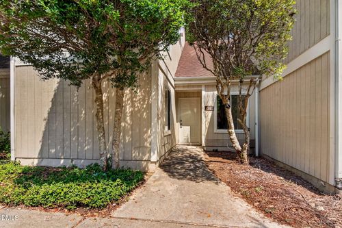 32-4101 Five Oaks Dr, Durham, NC, 27707-5261 | Card Image
