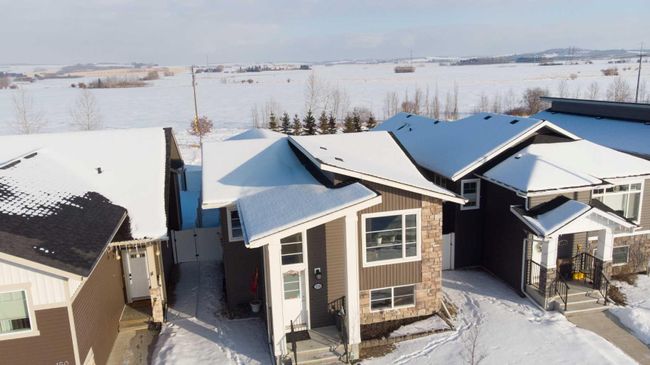 154 Livingston Close, Home with 5 bedrooms, 3 bathrooms and 2 parking in Red Deer AB | Image 2