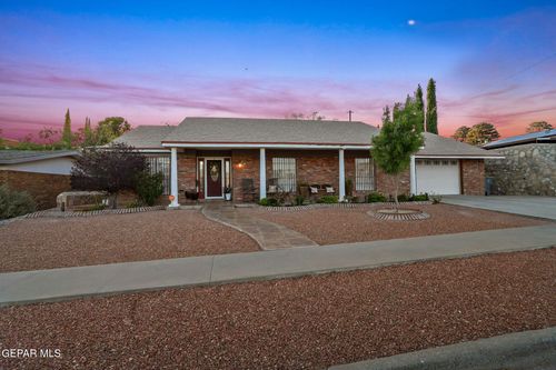 729 Castile Ave, El Paso, TX, 79912-4932 | Card Image