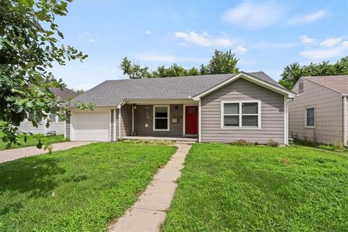 1440 E 24th Ave, North Kansas City, MO, 64116-3326 | Card Image