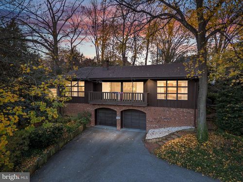 2303 Riddle Ave, WILMINGTON, DE, 19806-2124 | Card Image