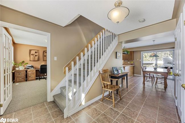 11 Maple Crt, House other with 3 bedrooms, 3 bathrooms and 8 parking in Coldwater ON | Image 6