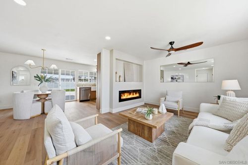 10155 Baroness Ave, San Diego, CA, 92126-3409 | Card Image