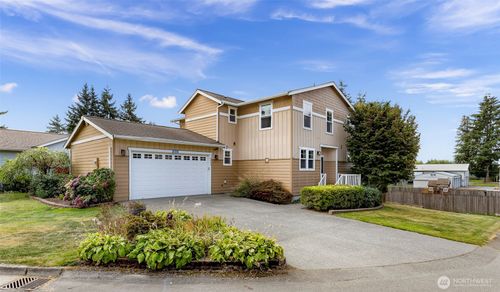 1033 Aspen Ln, Burlington, WA, 98233-3052 | Card Image