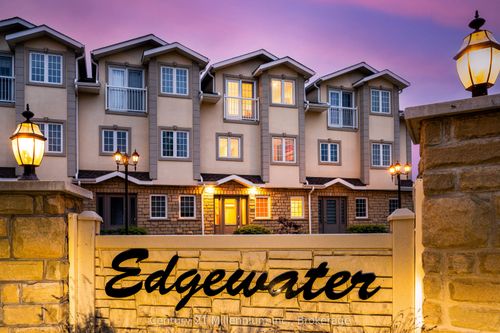 {{alt}} | Card Image