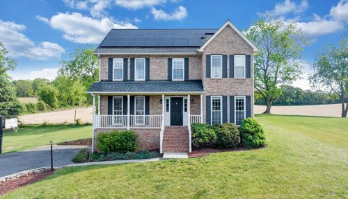 692 Brookfield Ln, Roanoke, VA, 24012-8862 | Card Image
