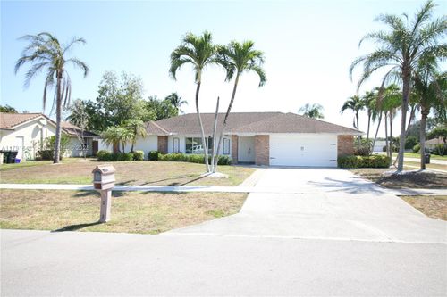 990 Hickory Trl, Wellington, FL, 33414-5650 | Card Image