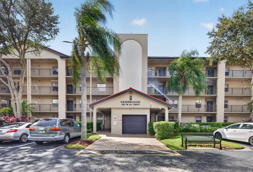 302u-1100 Sw 128th Terrace, Pembroke Pines, FL, 33027 | Card Image