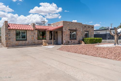 3711 N Stanton St, El Paso, TX, 79902-1822 | Card Image