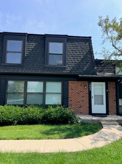 1062 Inverrary Ln, Deerfield, IL, 60015-3610 | Card Image