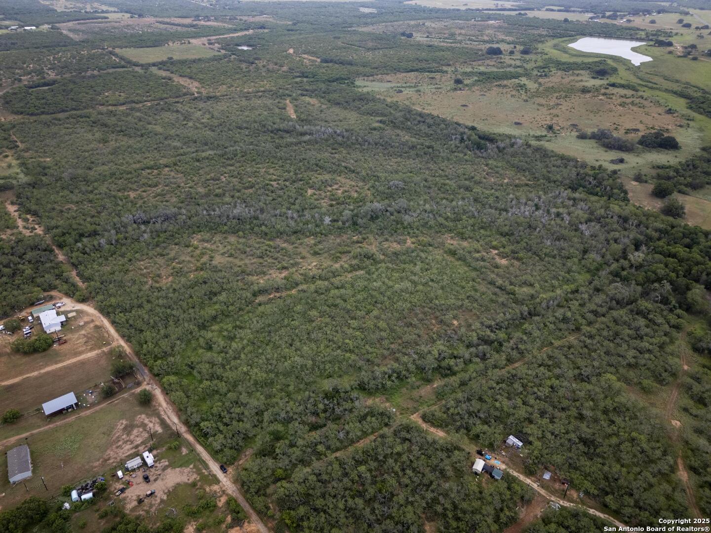 Land in Floresville 4