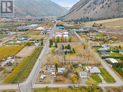 600 Boundary Rd, House other with 2 bedrooms, 1 bathrooms and 13 parking in Keremeos BC | Image 2