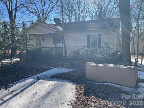 1143 Old Nc 105, Nebo, NC, 28761-8626 | Card Image