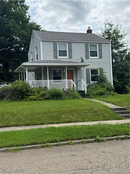 1685 Redwood Ave, Akron, OH, 44301-3207 | Card Image