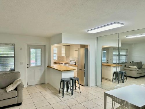 314-580 Egret Dr, Hallandale Beach, FL, 33009-5765 | Card Image