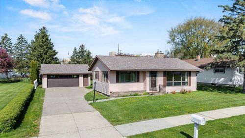 808 N Walnut Avenue, Marshfield, WI, 54449 | Card Image