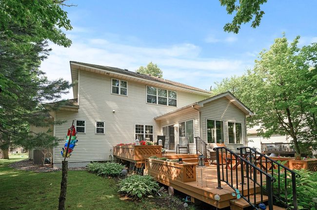 Deck/Backyard | Image 31