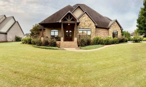104 Brandt Dr, Tuscumbia, AL, 35674-9142 | Card Image
