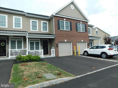 16740 River View Cir, BRISTOL, PA, 19007-1300 | Card Image