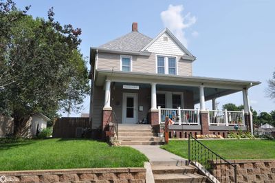 102 N Main Street, Home with 4 bedrooms, 1 bathrooms and null parking in Carroll IA | Image 2