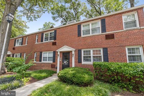 43242-4324 2nd Rd N, ARLINGTON, VA, 22203-2915 | Card Image